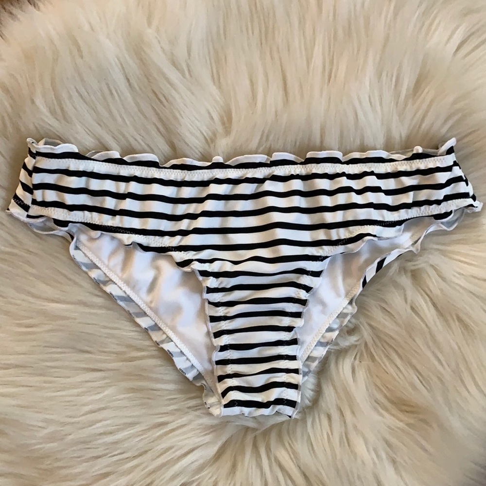 Hollister NWOT Swim Bottoms